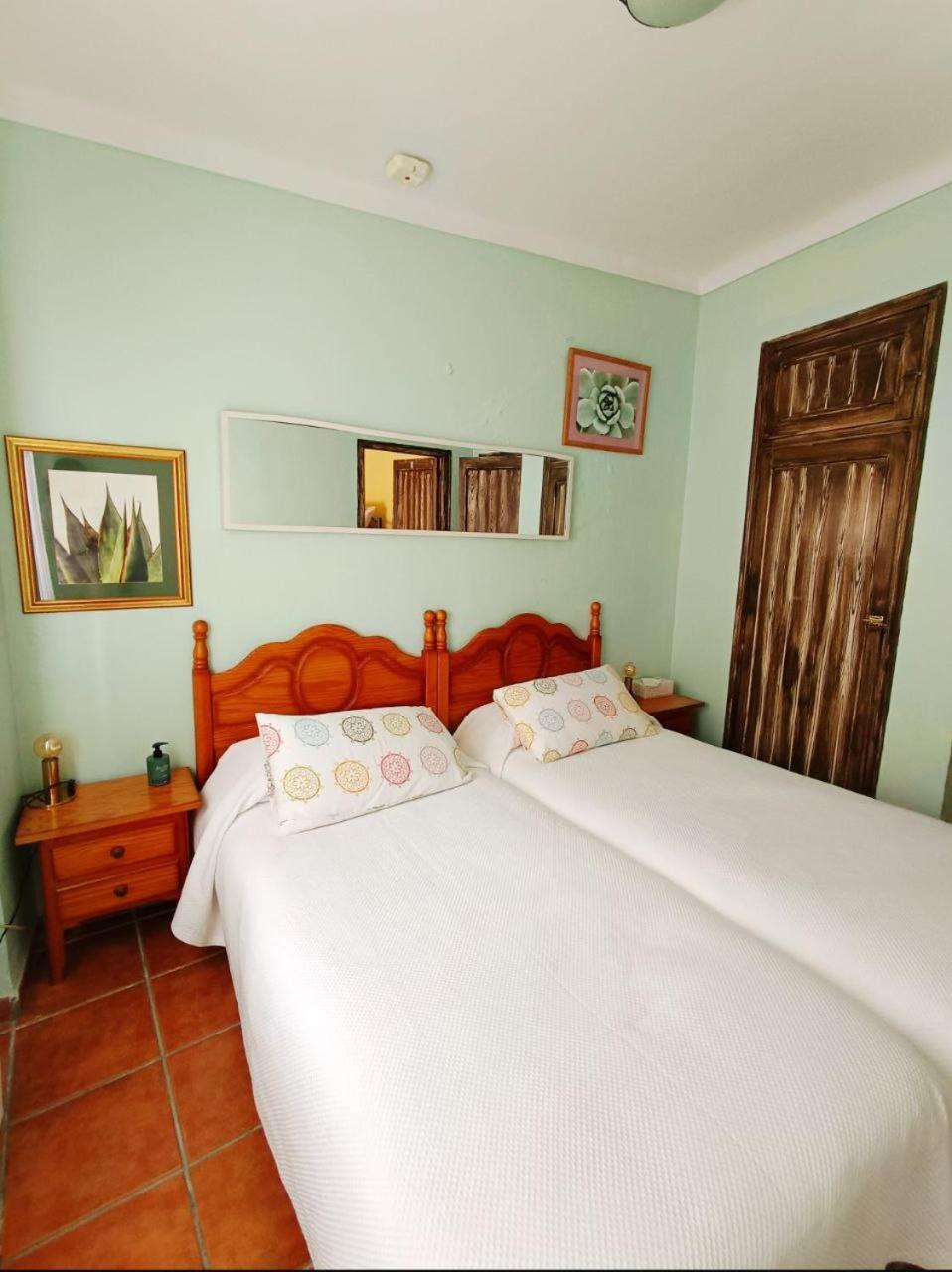 Hostal R-Conecta Cuevas De San Marcos エクステリア 写真